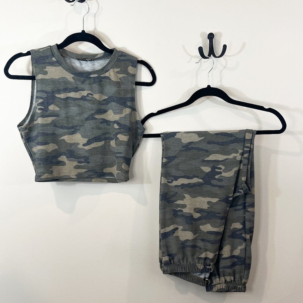 Camo Co-ord Jogger + Tank Set, Size M